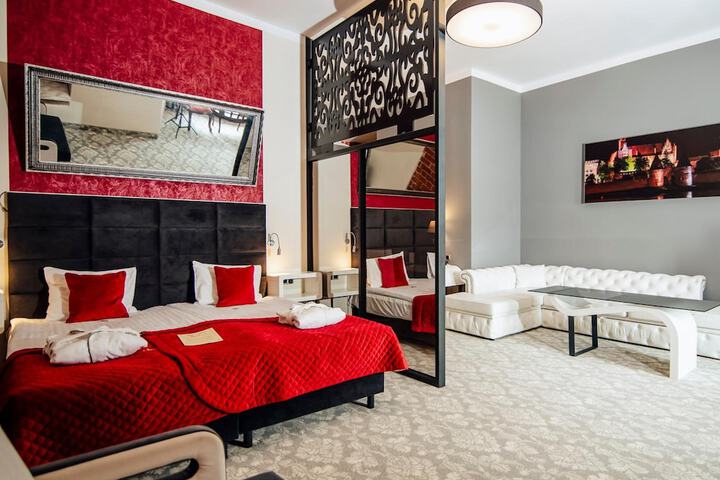 Room 21 of 72