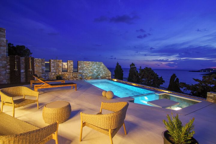 Pnoe Villas Syros in Syros