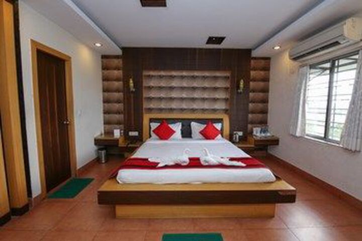 Room 18 of 26
