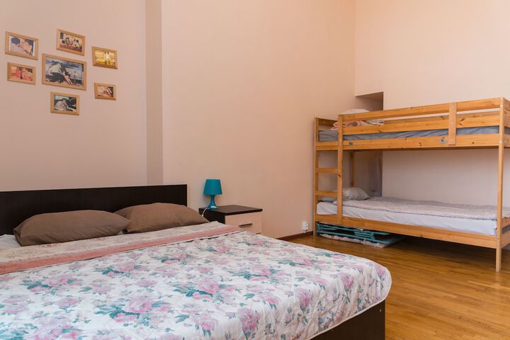 Room 21 of 53