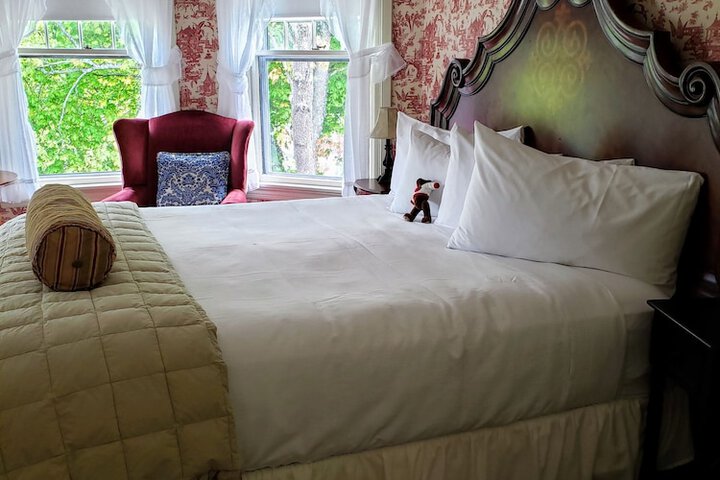 Room 14 of 100