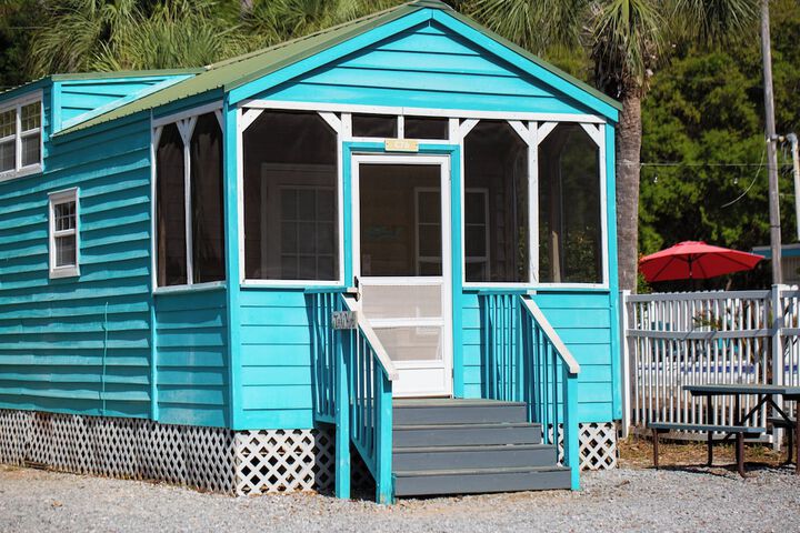 Hotel Exterior 94 of 96