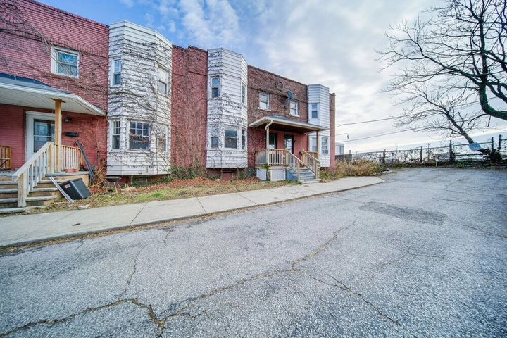 Image of Pet-friendly Cleveland Townhome 2 Mi to Downtown!