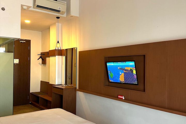 Room 20 of 49