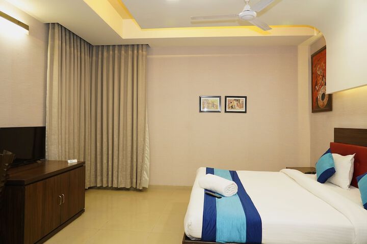 Room 28 of 57