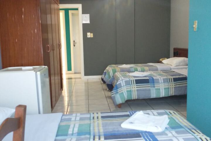 Room 9 of 25