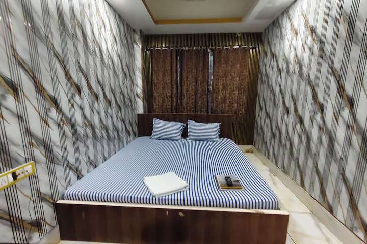 Room 27 of 70