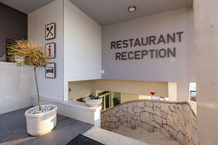 Hotel 51 of 65