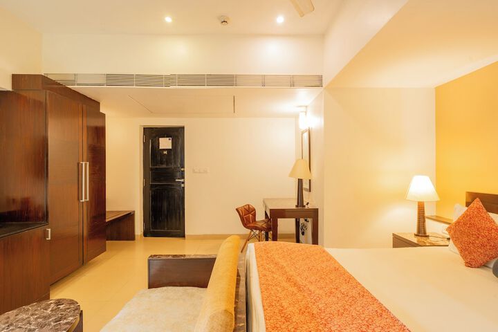Room 44 of 145