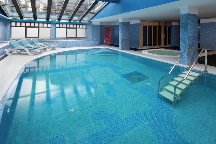 Pool 54 of 156
