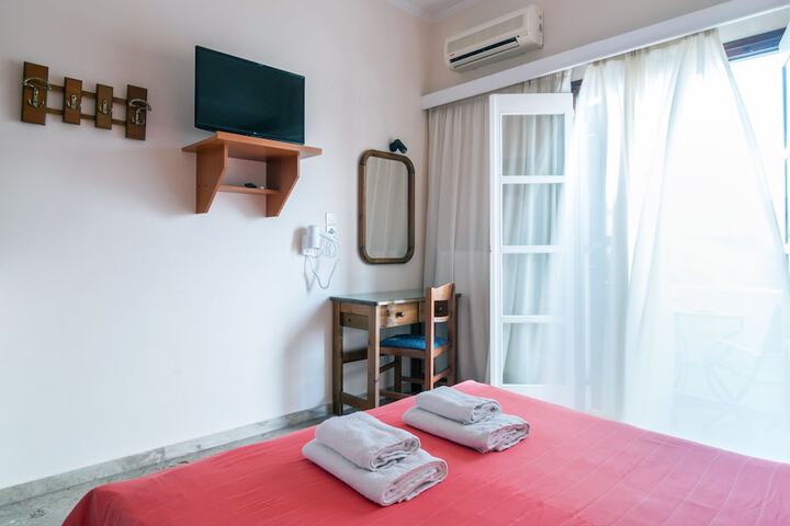 Room 29 of 87
