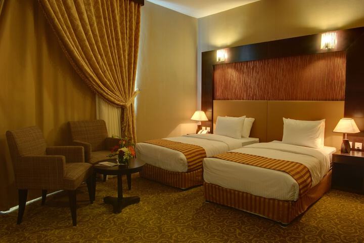 Room 44 of 77