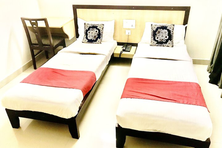 Room 9 of 22