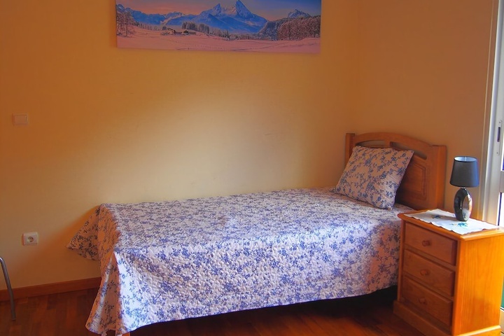 Room 4 of 17