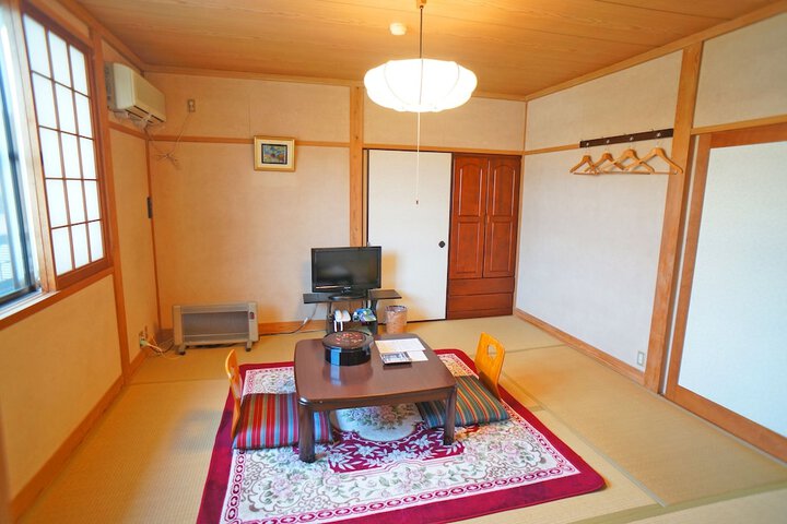 Room 15 of 42
