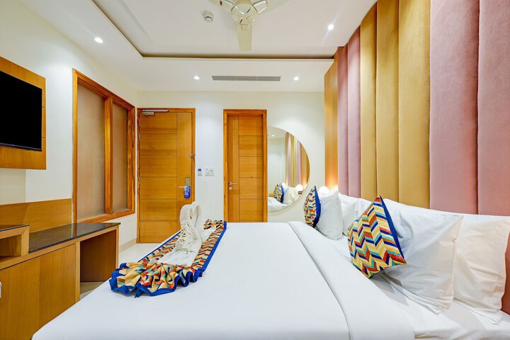 Room 15 of 26