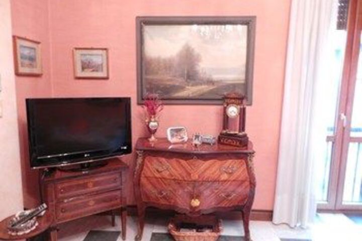 Room 8 of 15