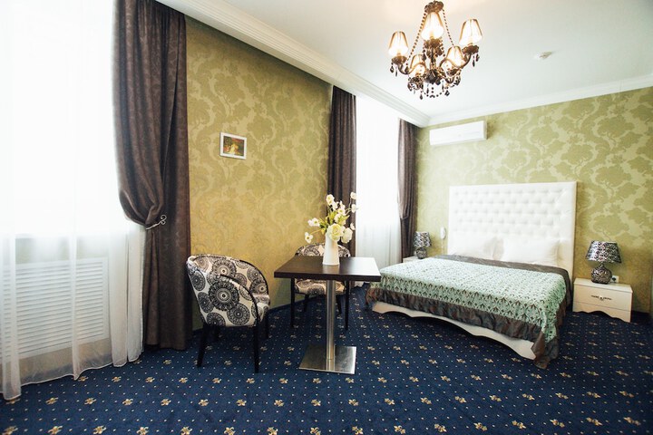 Room 9 of 52