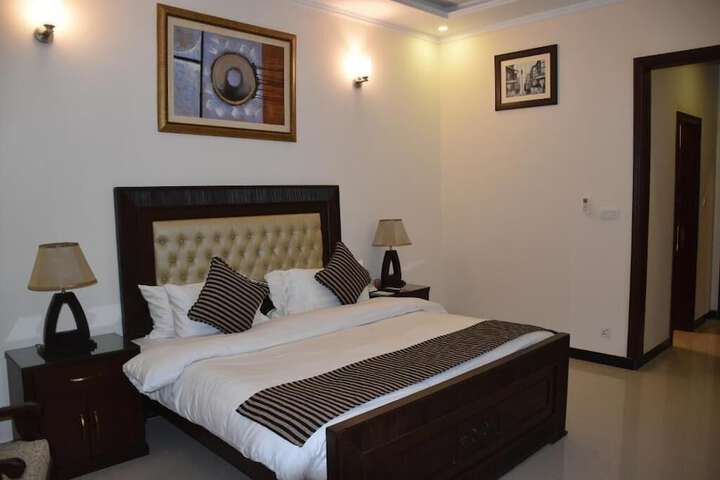 Room 5 of 21