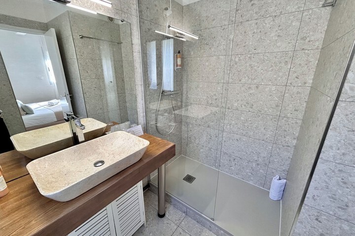 Bath Photo