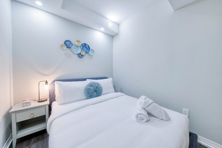 Room 37 of 340