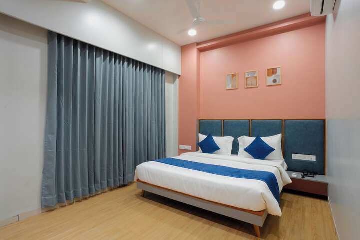 Room 17 of 40