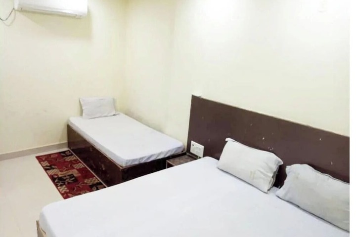 Room 28 of 41