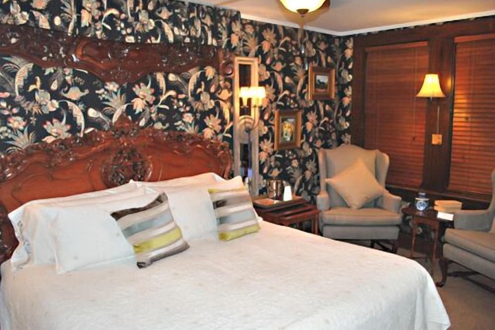 Room 13 of 48