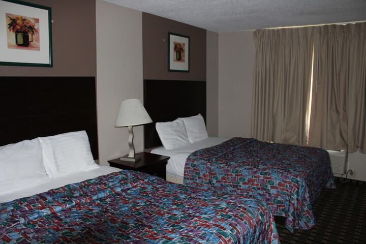 2 Double Beds (1 of 27)