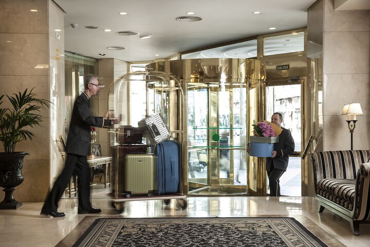 Hotel 2 of 55
