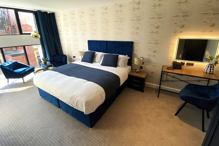 Room 14 of 37