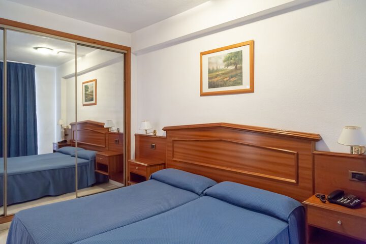 Room 5 of 22