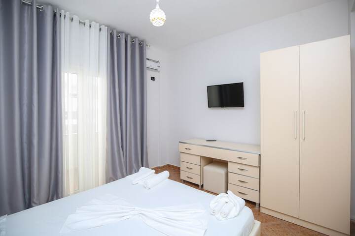 Room 9 of 51