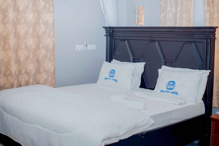 Room 3 of 18