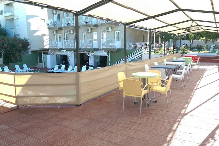 Terrace/Patio 18 of 20