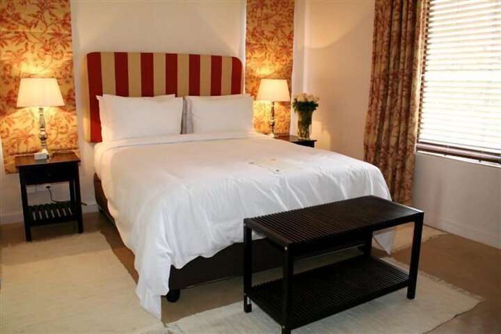 Room 10 of 23