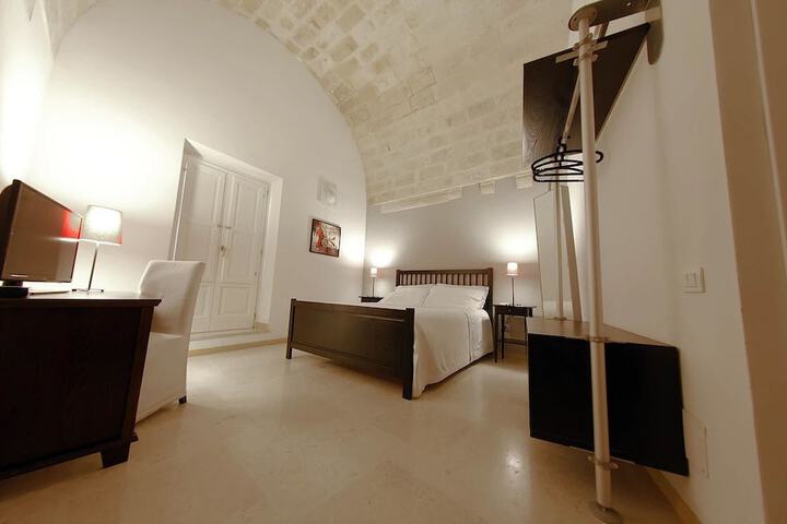 Hotel Interior 6 of 85