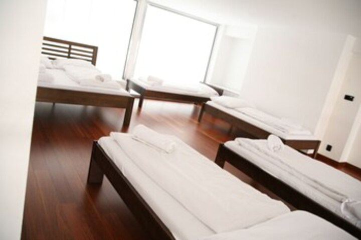 Room 49 of 275