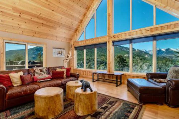 Awestruck Home in Estes Park, CO