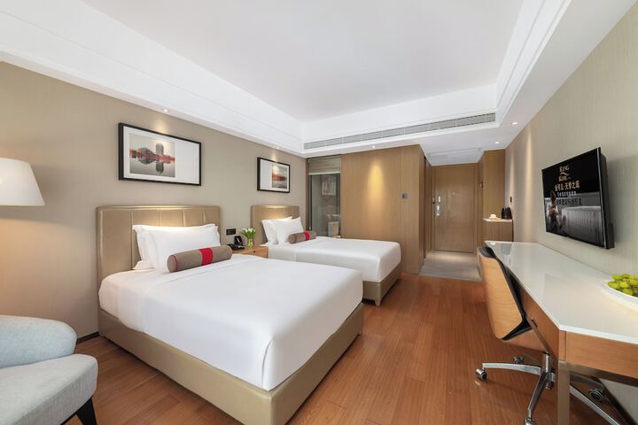Room 3 of 36