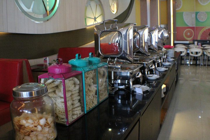 Breakfast/Coffee Service 27 of 43