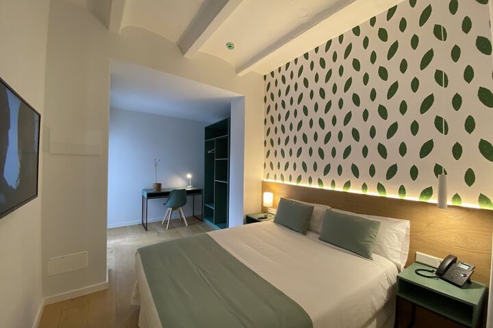 Room 5 of 45