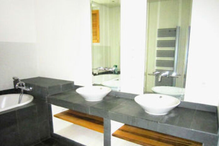 Room 14 of 234