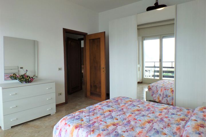Room 3 of 24