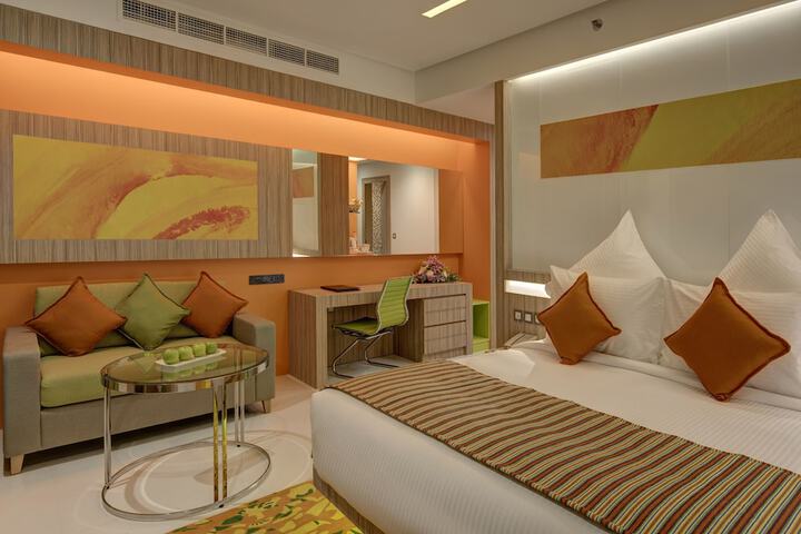 Room 15 of 52