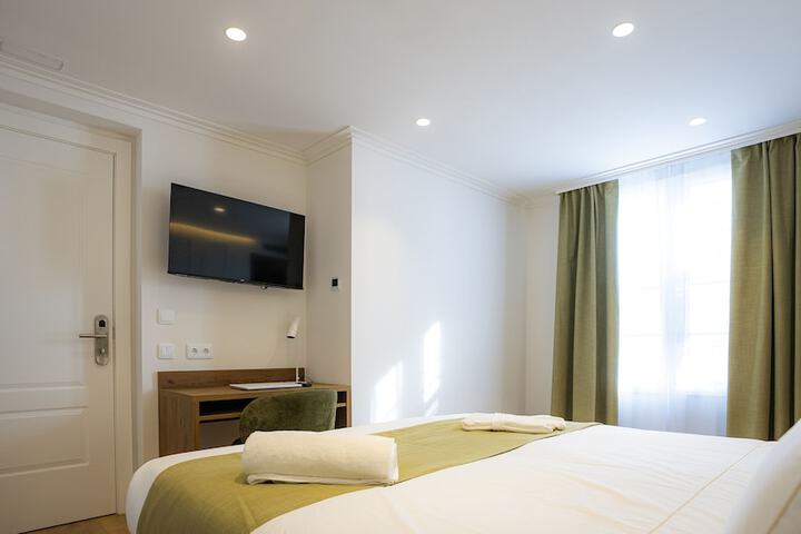 Room 8 of 41