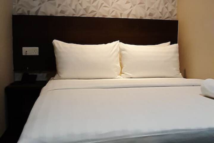 Room 40 of 138
