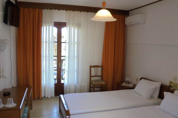Room 14 of 54
