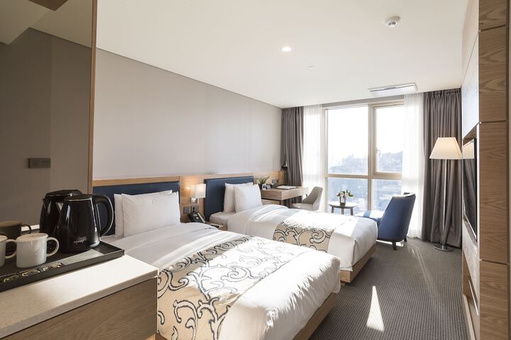 Room 13 of 55