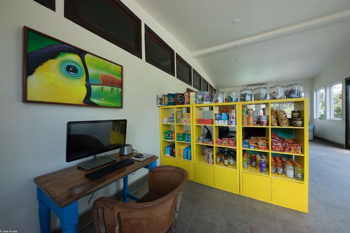 Business Center 174 of 195